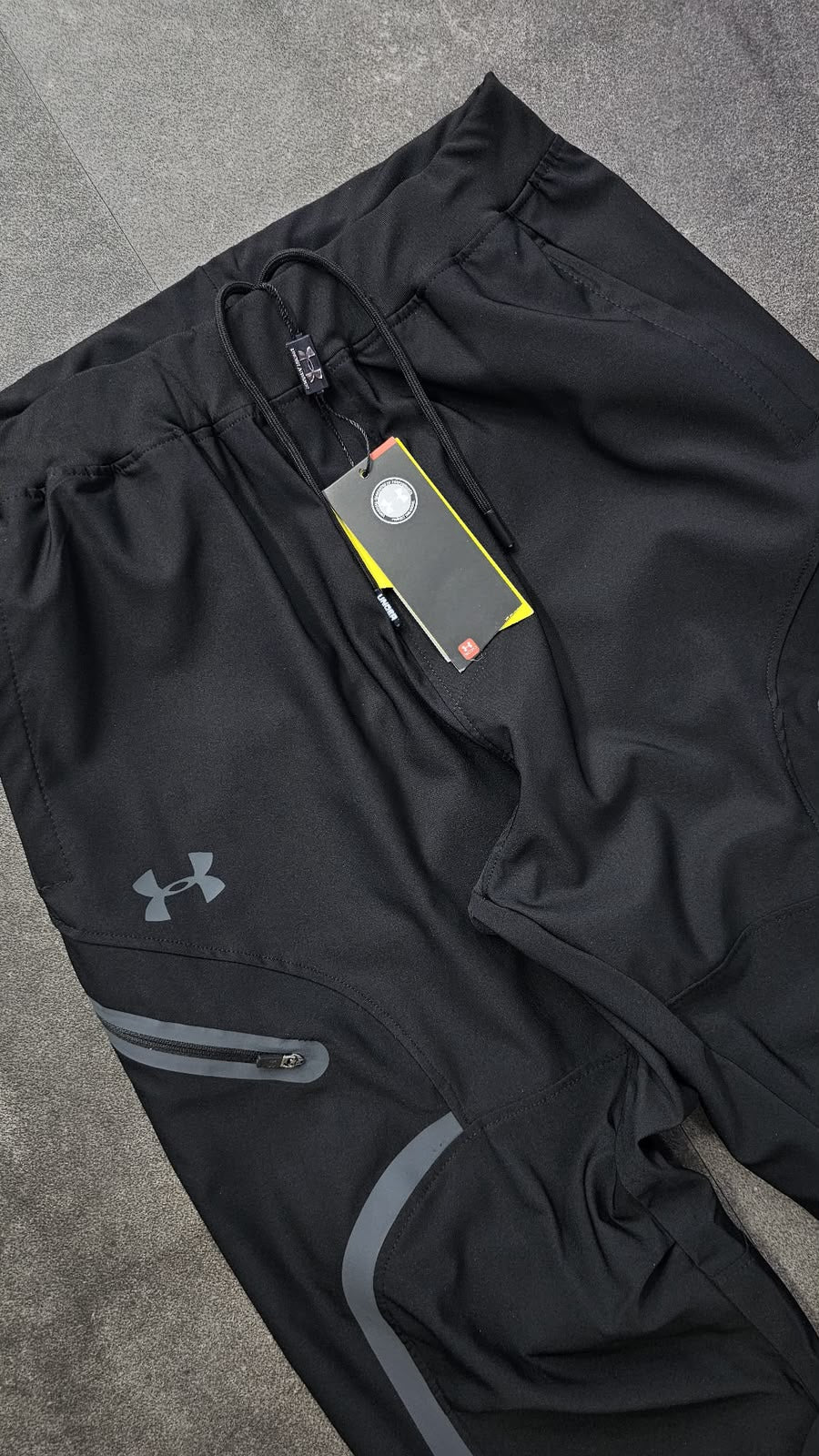 Under Armour بنطلون نايلون صيني (عدد 10 حبات)